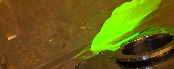 Recherche de fuite d'eau dans les canalisations avec colorant